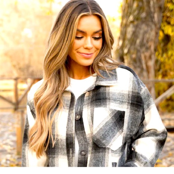 Aqua Jackets & Blazers - AQUA Shacket size M